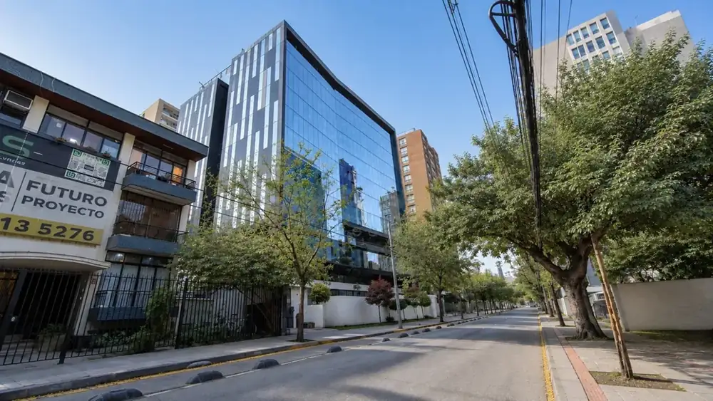 Edificio de Consultora Kickoff en Santa Beatriz 111, Providencia